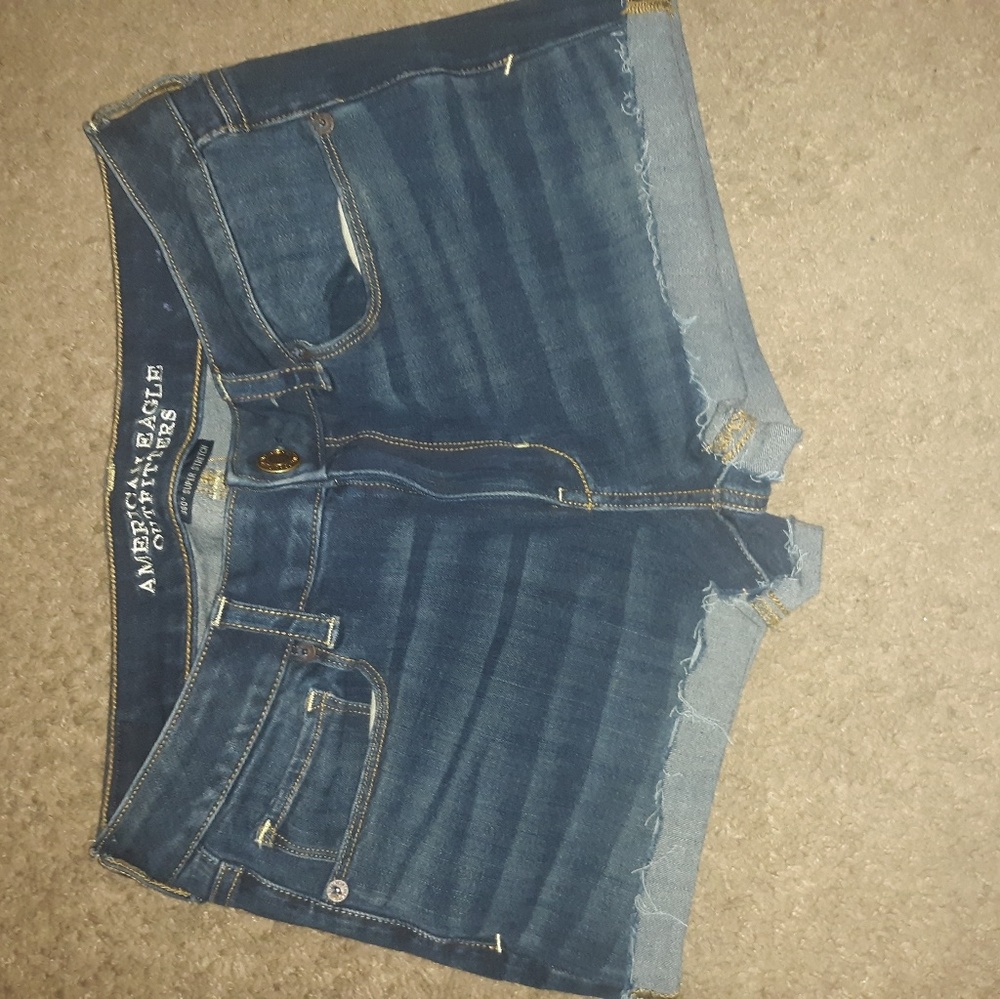 Aeo shortie jean shorts 10